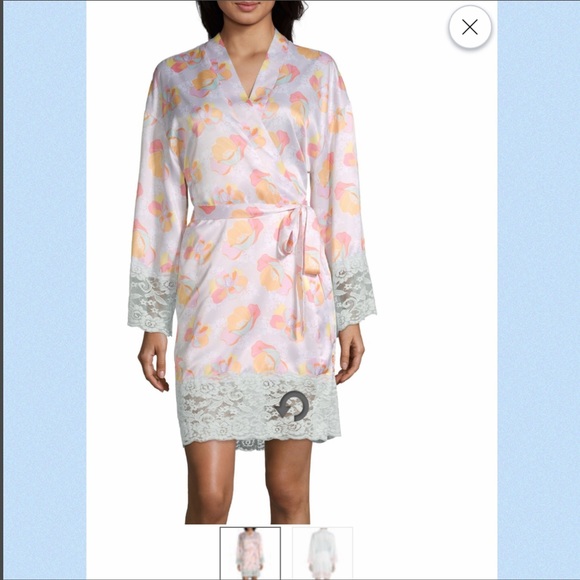 Macbeth Collection Lace Trim Capri Pajamas &Robe - Picture 2 of 7